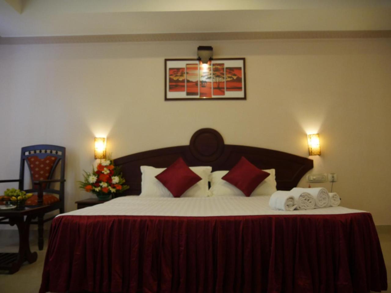 Karthika Residency Hotel Kilimanur Eksteriør billede