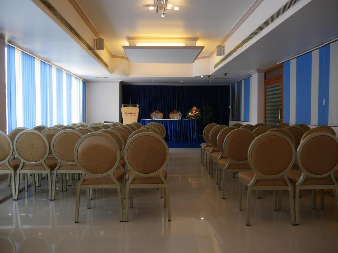 Karthika Residency Hotel Kilimanur Eksteriør billede