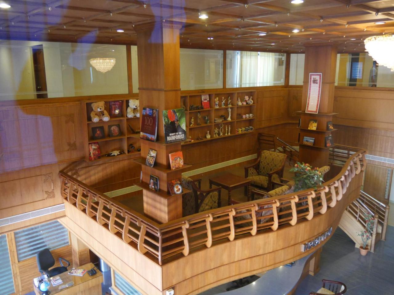 Karthika Residency Hotel Kilimanur Eksteriør billede